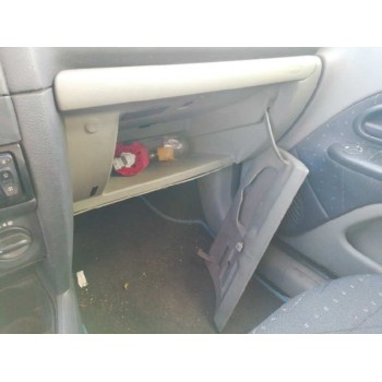 renault clio ii fase ii (b/cb0) del año 2002