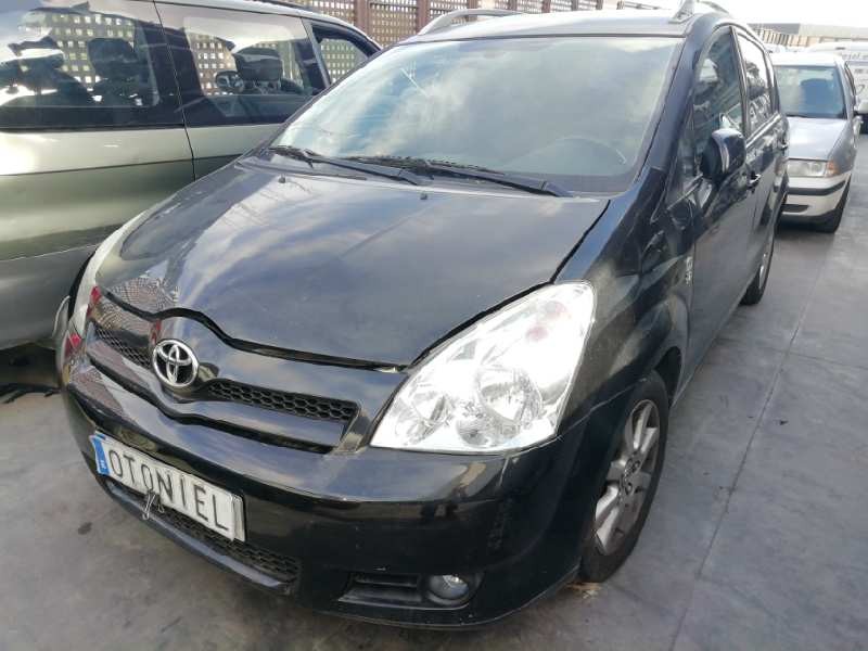 toyota corolla verso (r1) del año 2004