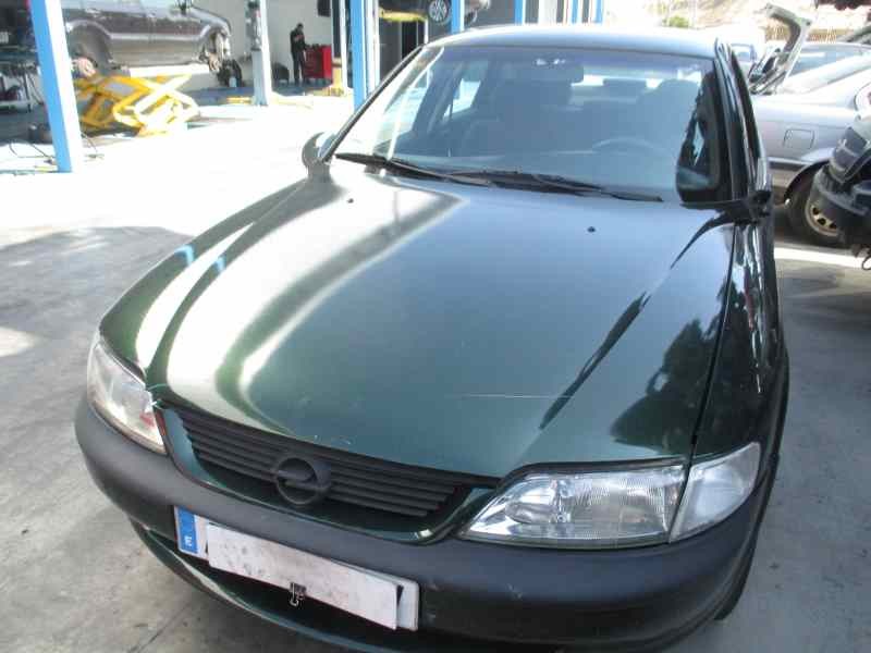 OPEL VECTRA B BERLINA