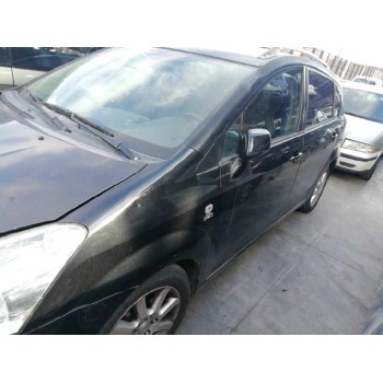 toyota corolla verso (r1) del año 2004