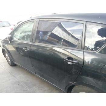 toyota corolla verso (r1) del año 2004