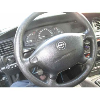 opel vectra b berlina del año 1999