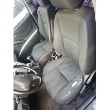 toyota corolla verso (r1) del año 2004