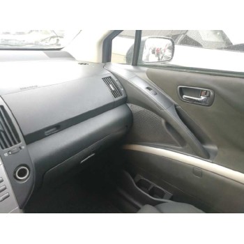 toyota corolla verso (r1) del año 2004