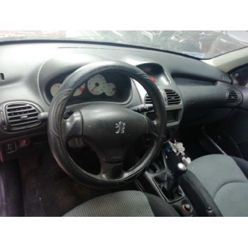peugeot 206 berlina del año 2005