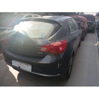 opel astra j (p10) del año 2015