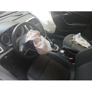 opel astra j (p10) del año 2015