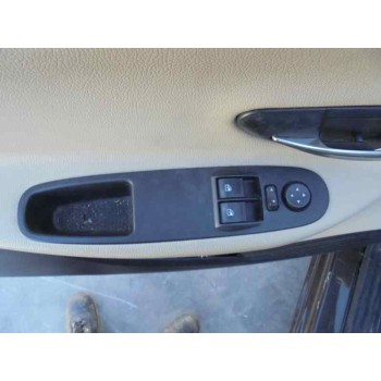 lancia ypsilon (402) del año 2013