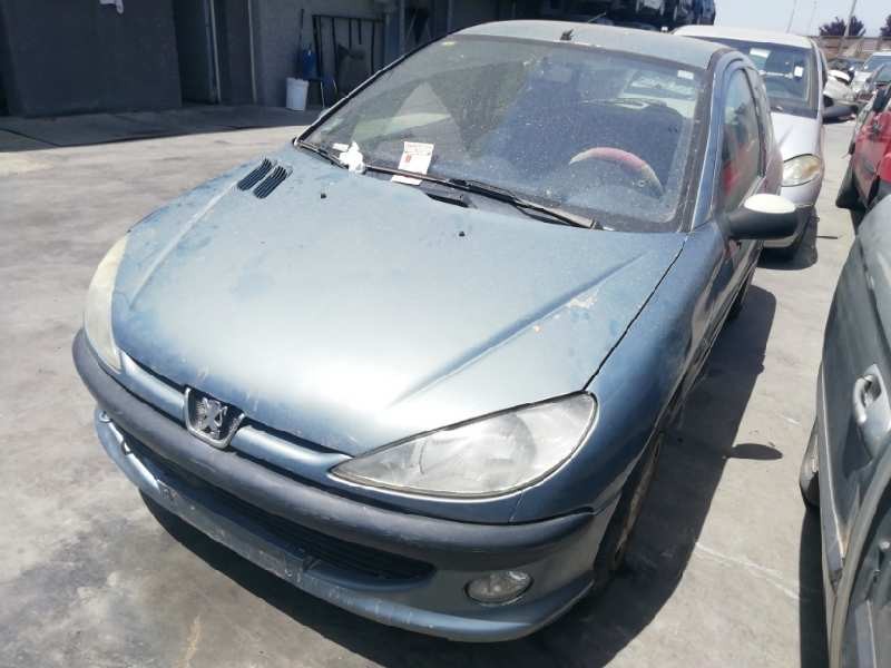 PEUGEOT 206 BERLINA