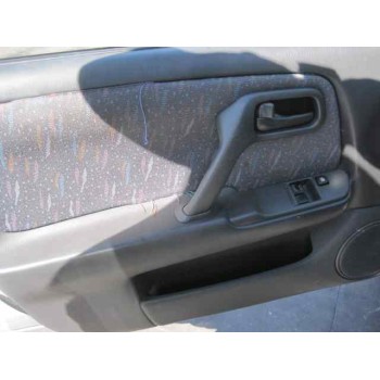 nissan primera berlina (p11) del año 1998