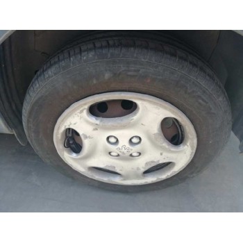 peugeot 206 berlina del año 2000