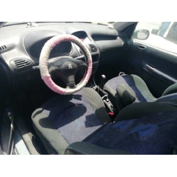 peugeot 206 berlina del año 2000