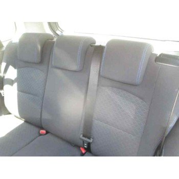 mazda 2 berlina (dy) del año 2004