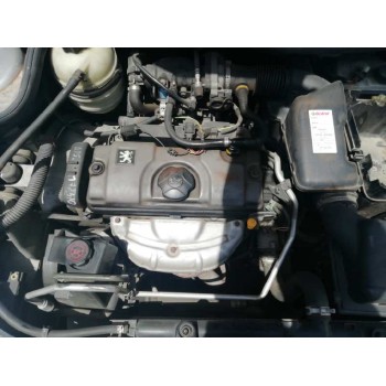 peugeot 206 berlina del año 2000