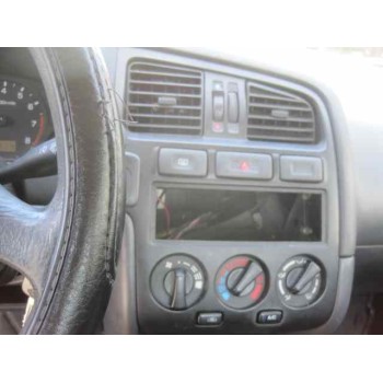 nissan primera berlina (p11) del año 1998