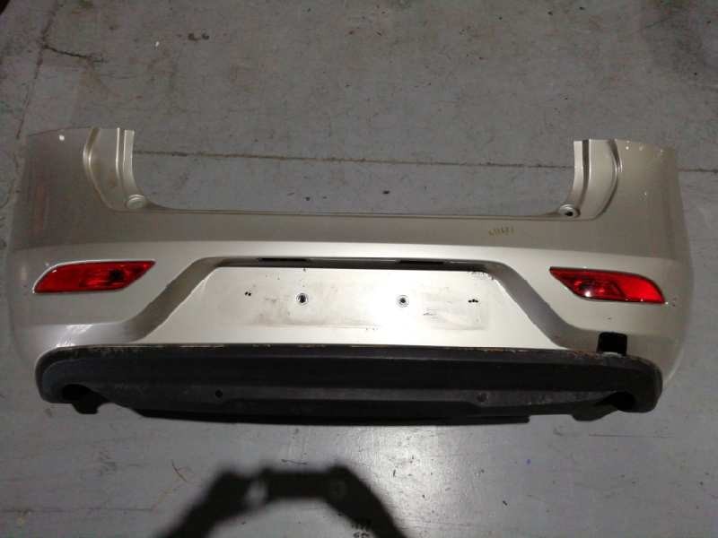 Recambio de paragolpes trasero para volvo v40 kinetic referencia OEM IAM   