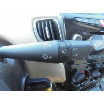 lancia ypsilon (402) del año 2013