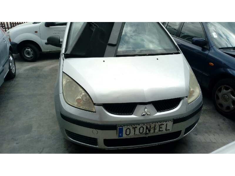 mitsubishi colt berlina 5 (z30a) del año 2006