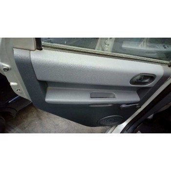 mitsubishi colt berlina 5 (z30a) del año 2006