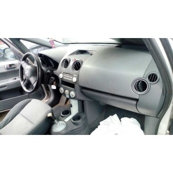 mitsubishi colt berlina 5 (z30a) del año 2006