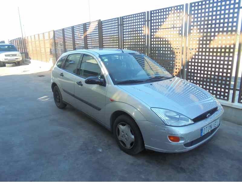ford focus berlina (cak) del año 1999