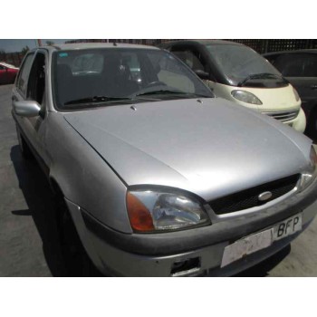 ford fiesta berlina (dx) del año 2001