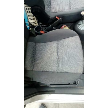 mitsubishi colt berlina 5 (z30a) del año 2006