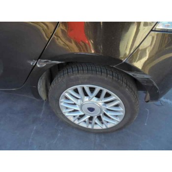 lancia ypsilon (402) del año 2013