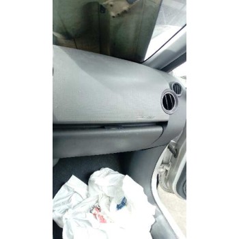 mitsubishi colt berlina 5 (z30a) del año 2006