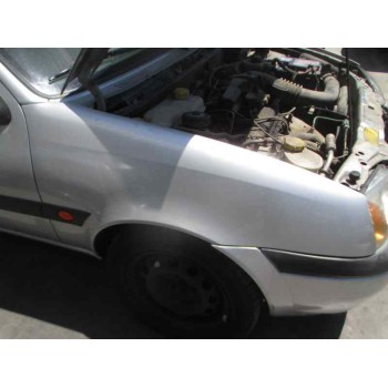 ford fiesta berlina (dx) del año 2001