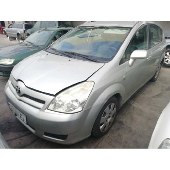 toyota corolla verso (r1) del año 2004