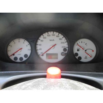 ford fiesta berlina (dx) del año 2001