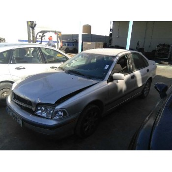 volvo s40 berlina del año 2000