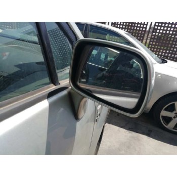 toyota corolla verso (r1) del año 2004