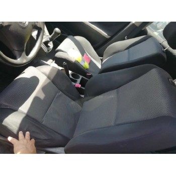 toyota corolla verso (r1) del año 2004