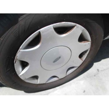 ford fiesta berlina (dx) del año 2001