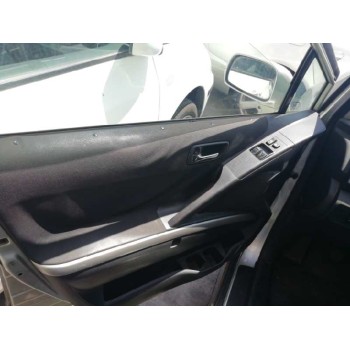 toyota corolla verso (r1) del año 2004