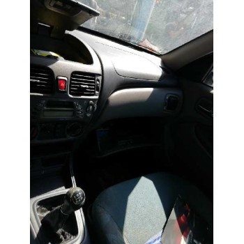 nissan almera (n16/e) del año 2001