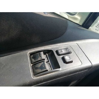 toyota corolla verso (r1) del año 2004