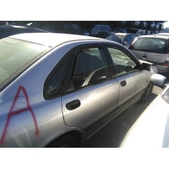 volvo s40 berlina del año 2000