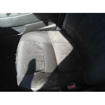 volvo s40 berlina del año 2000