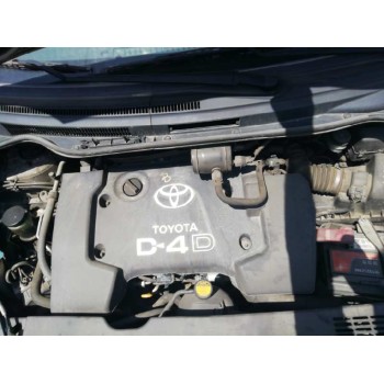 toyota corolla verso (r1) del año 2004