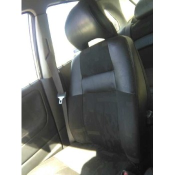 volvo s40 berlina del año 2000