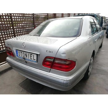 mercedes-benz clase e (w210) berlina diesel del año 2002