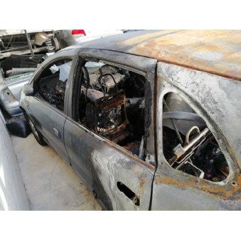 nissan almera tino (v10m) del año 2006