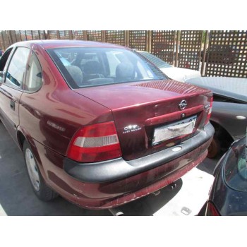 opel vectra b berlina del año 1996