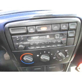 opel vectra b berlina del año 1996