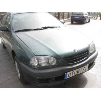 toyota avensis berlina (t 22) del año 1999