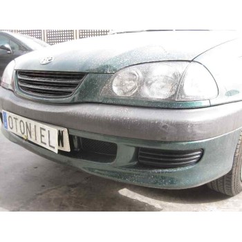 toyota avensis berlina (t 22) del año 1999