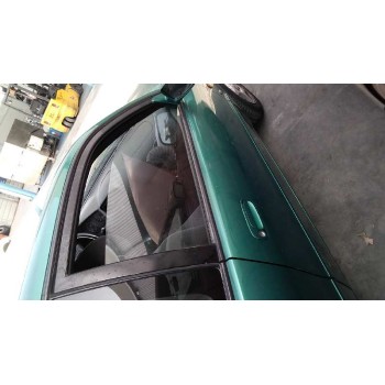 toyota corolla (e11) del año 1999